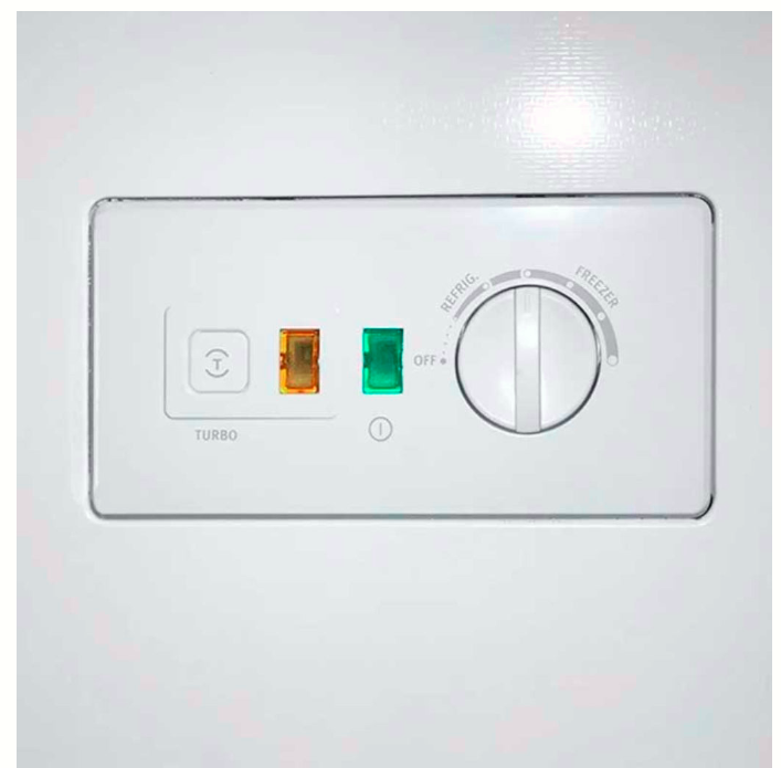 Frigidaire congelador horizontal 7 pies color blanco FFCC07C3HQW